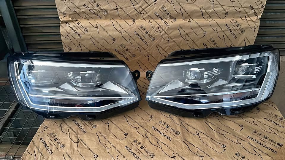 VW T6 TRANSPORTER Headlights VW T6 TRANSPORTER Headlights