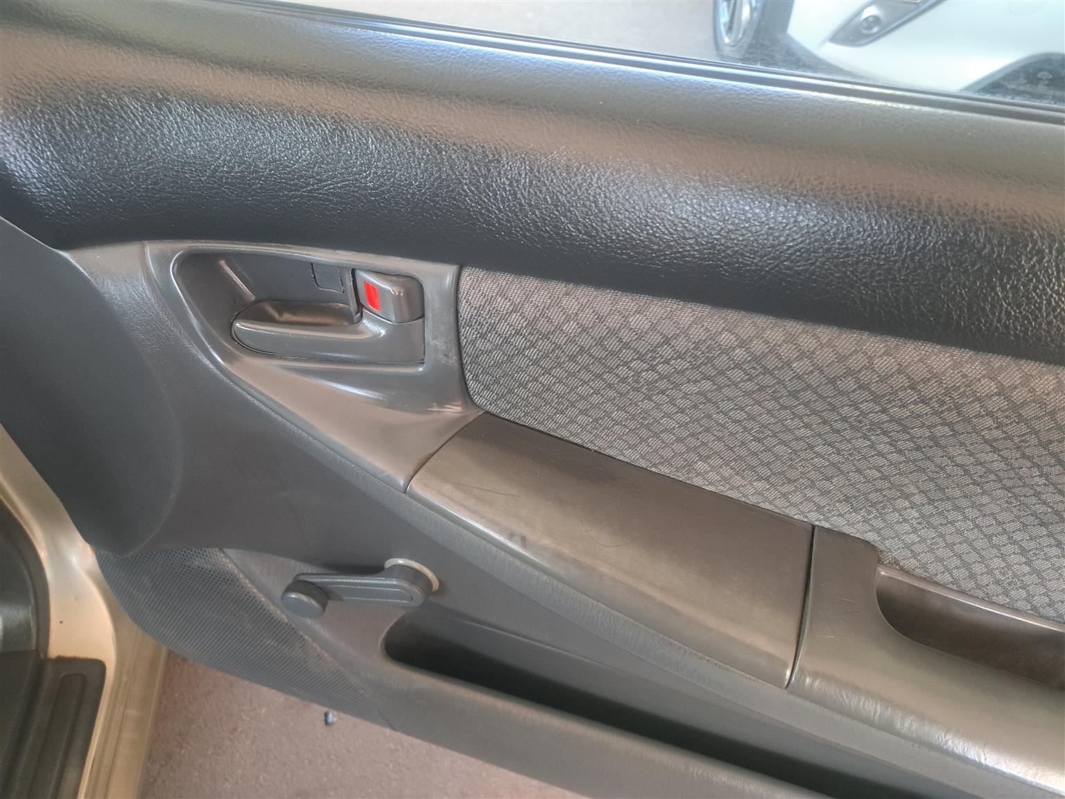 TOYOTA COROLLA 1.6 GLS