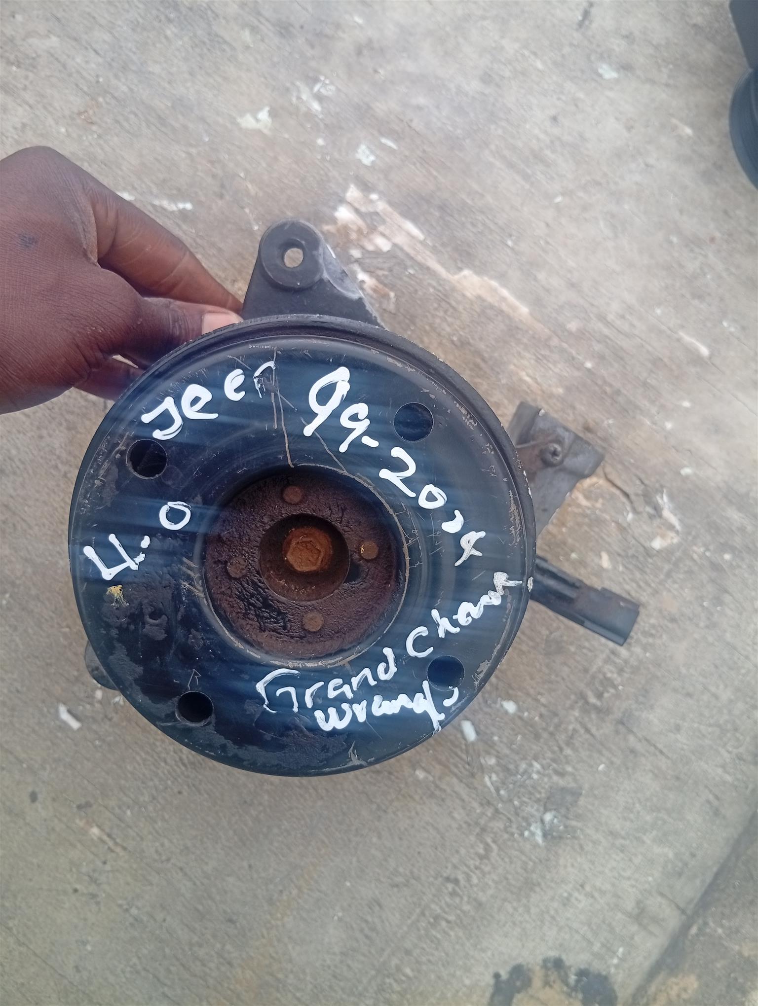 1999-2004 jeep grand Cherokee wrangler. 4.0L 4.7L Aircon pump - Private Seller 1999-2004 jeep grand Cherokee wrangler. 4.0L 4.7L Aircon pump - Private Seller