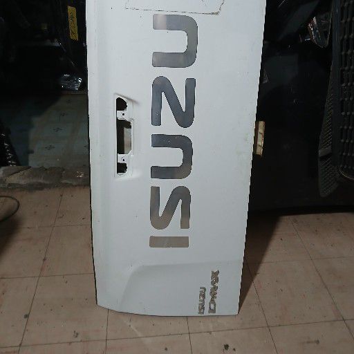 Isuzu Bakker tailgate - Private Seller