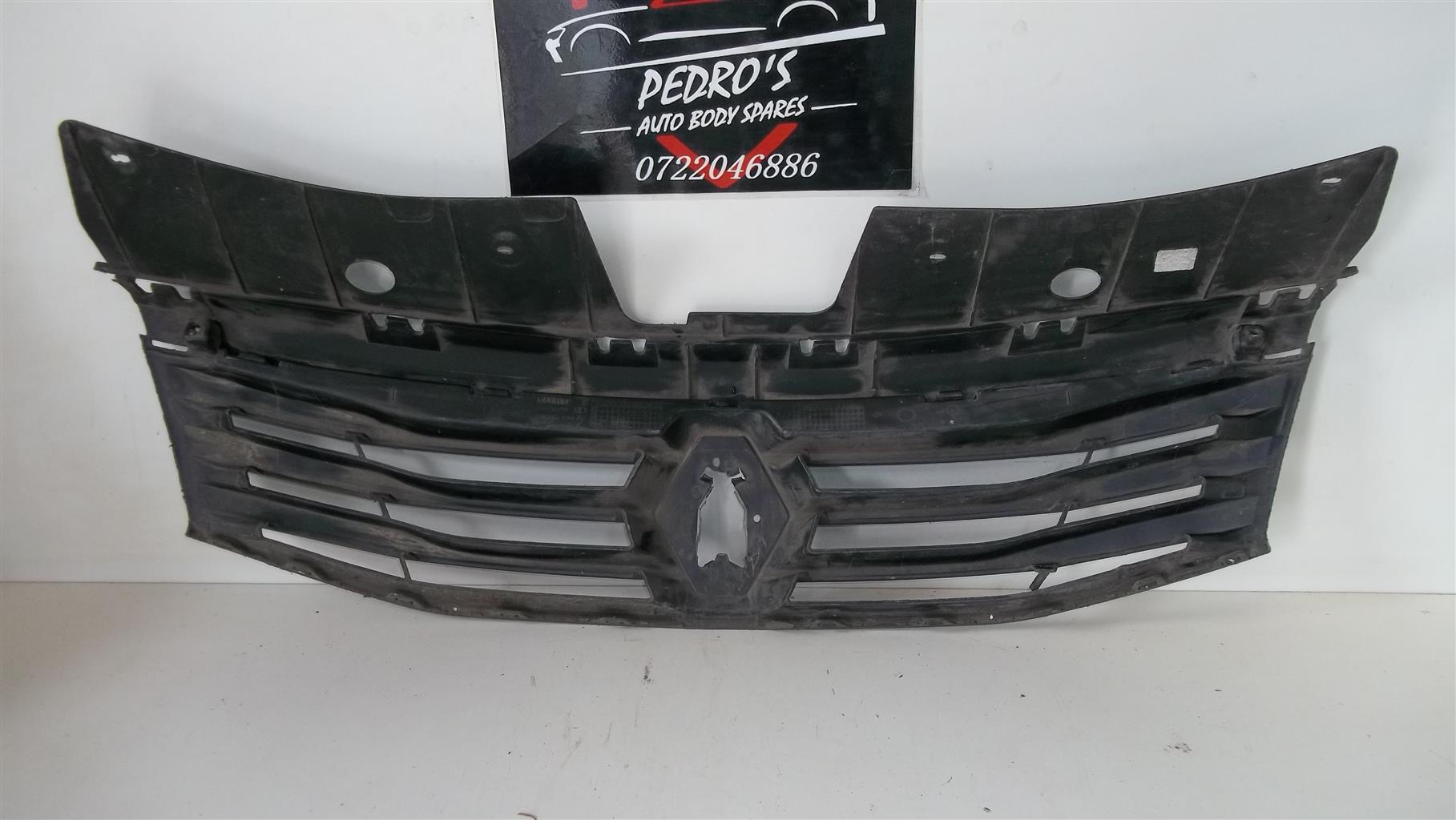 Renault Sandero/Stepway grille - Private Seller Renault Sandero/Stepway grille - Private Seller