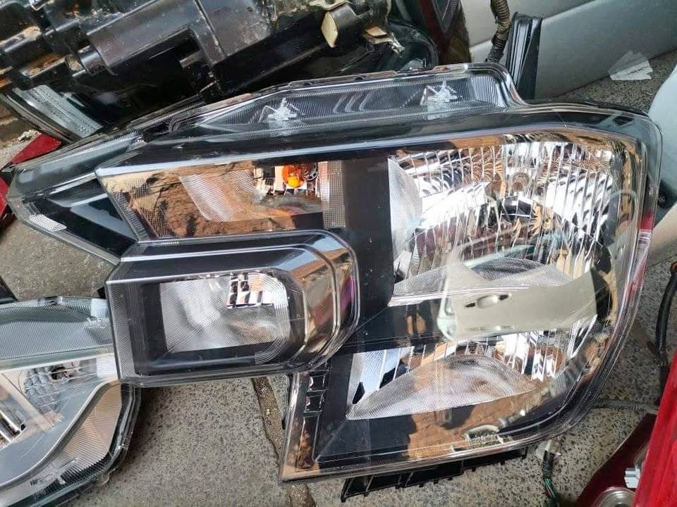Ford Ranger T9 Headlight L NORMAL Used Auto Body Spare Parts at Sema Spare - Private Seller Ford Ranger T9 Headlight L NORMAL Used Auto Body Spare Parts at Sema Spare - Private Seller