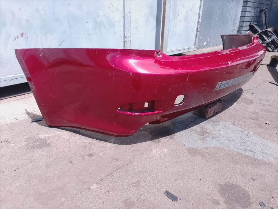 Lexus GSE20 Back Bumper - Private Seller