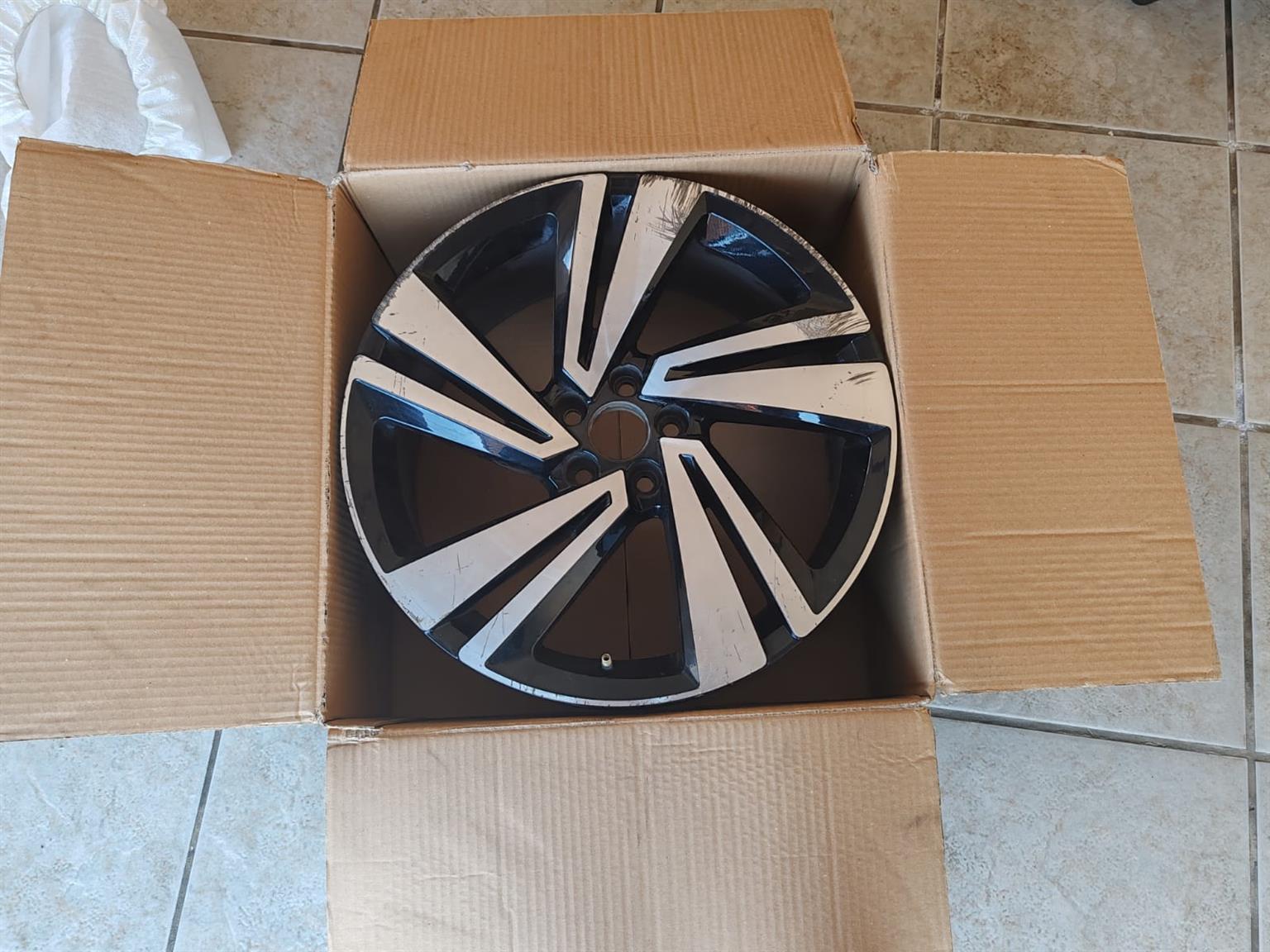 2 vw 18 inch mag rims for sale - Private Seller 2 vw 18 inch mag rims for sale - Private Seller