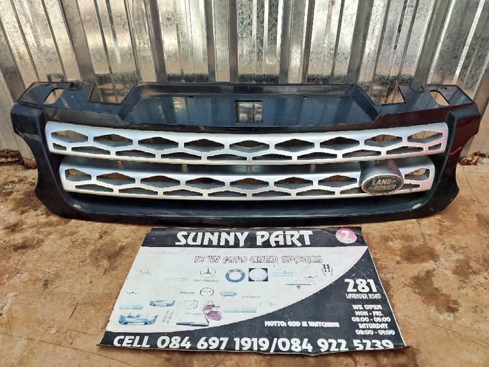 Land Rover Discovery 4 Grille - Private Seller