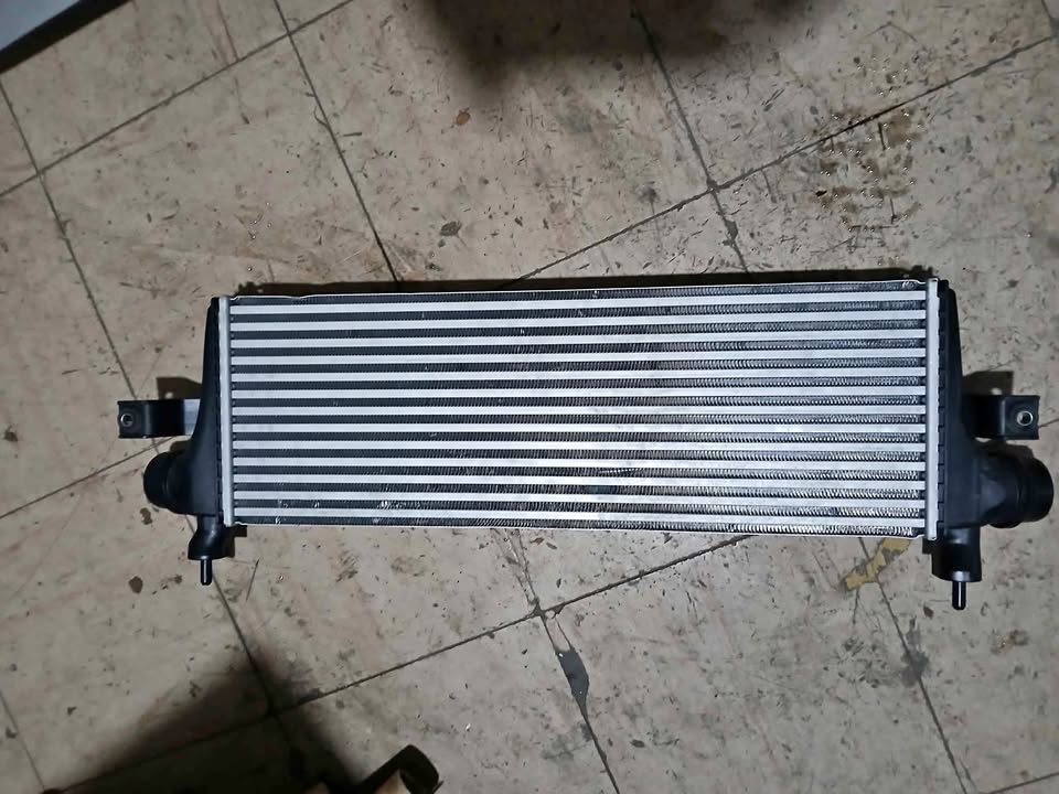 Toyota hilux gd6 intercooler - Private Seller Toyota hilux gd6 intercooler - Private Seller