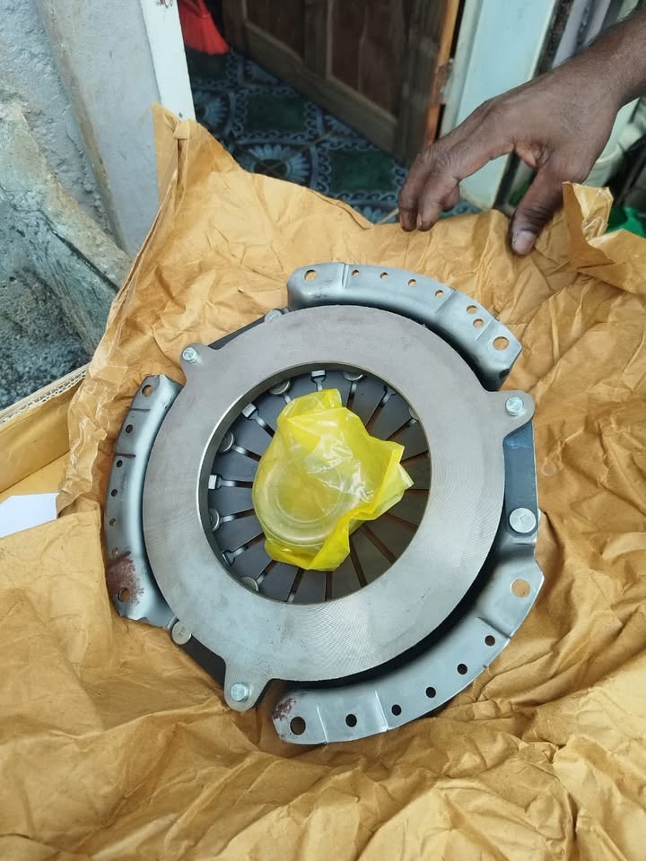 Nissan Np200 pressure plate - Private Seller