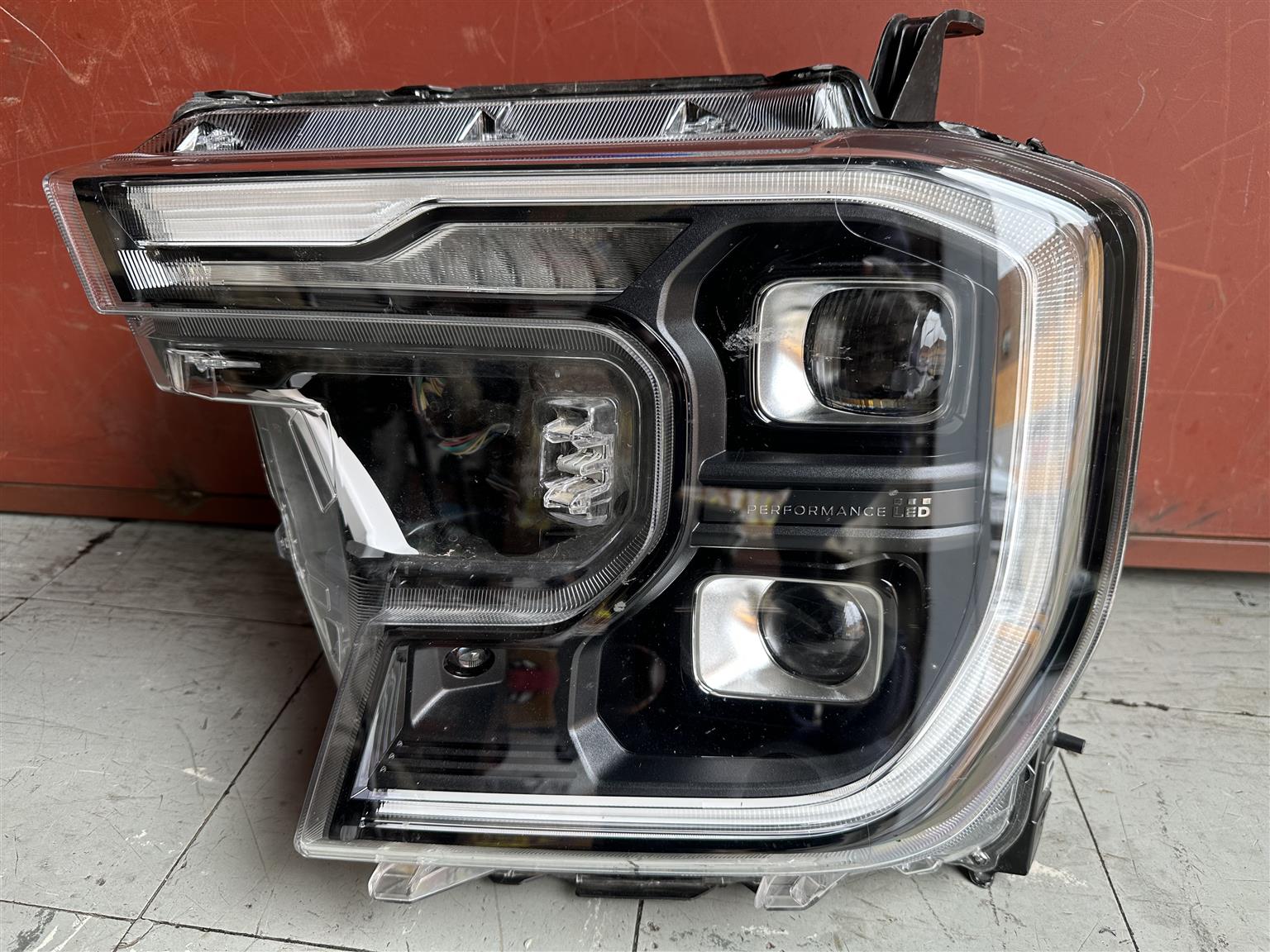Ford Ranger T9 Zenon Headlight - Private Seller Ford Ranger T9 Zenon Headlight - Private Seller