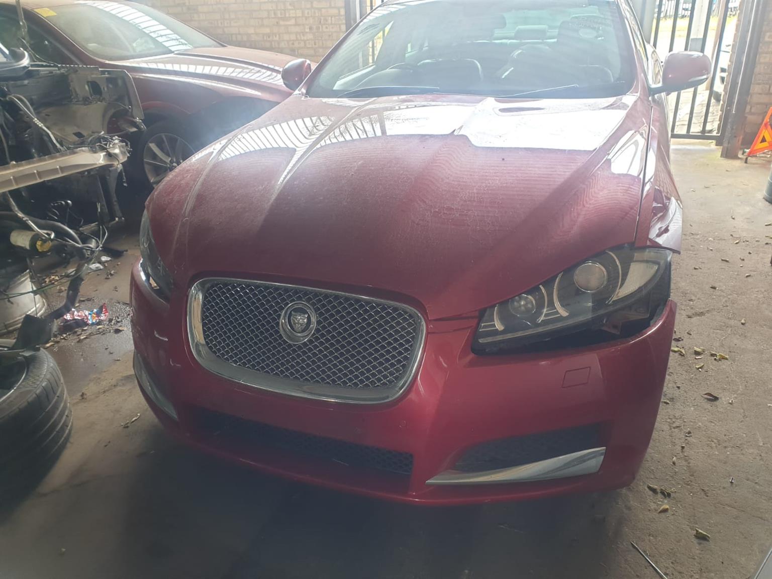 2014 Jaguar XF 3.0l V6 S/C Stripping for Spares