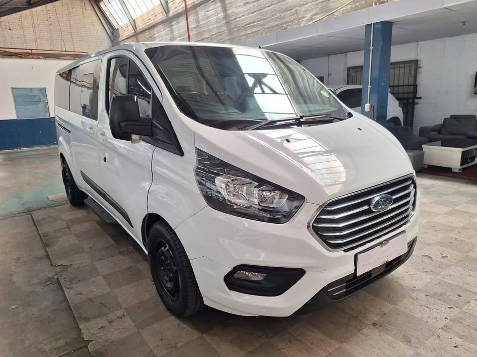 Used 2020 Ford Tourneo 2.2TDCi MWB 12-seat - Private Seller Used 2020 Ford Tourneo 2.2TDCi MWB 12-seat - Private Seller