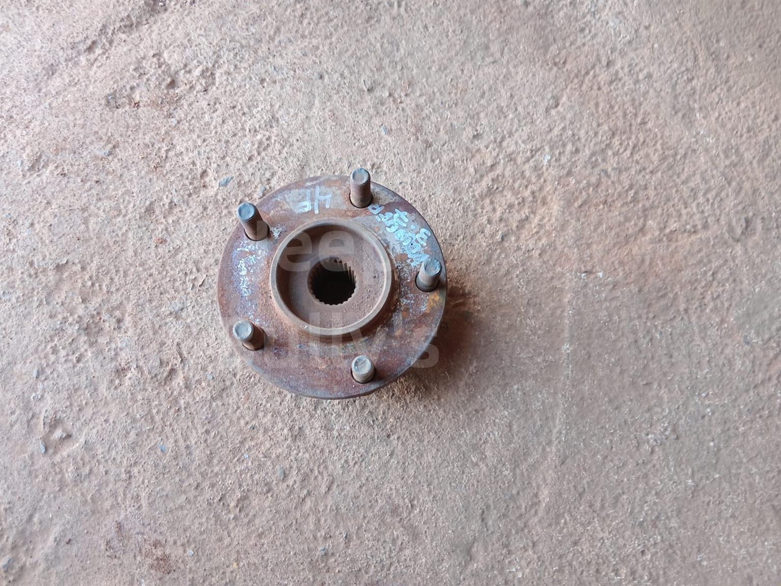 Chrysler Grand Voyager | Left Front | Used | Wheel Hub - Private Seller Chrysler Grand Voyager | Left Front | Used | Wheel Hub - Private Seller