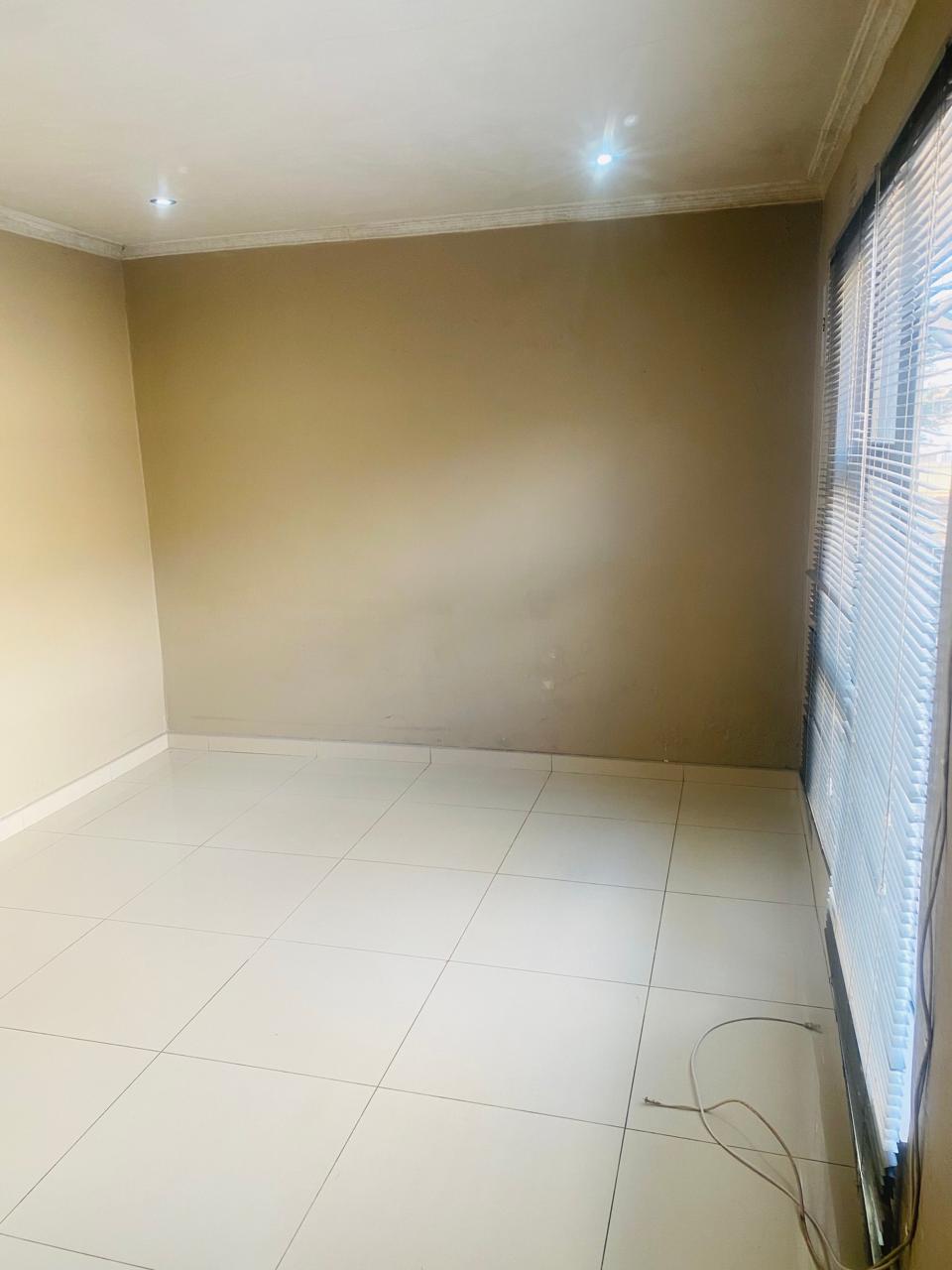 Room to Rent in Protea North Ext 1 (Policeview) Junk Mail
