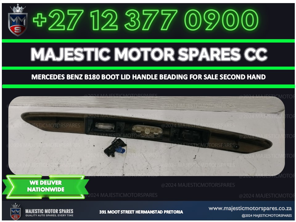 Used Mercedes benz b180 boot lid handle beading – second-hand for