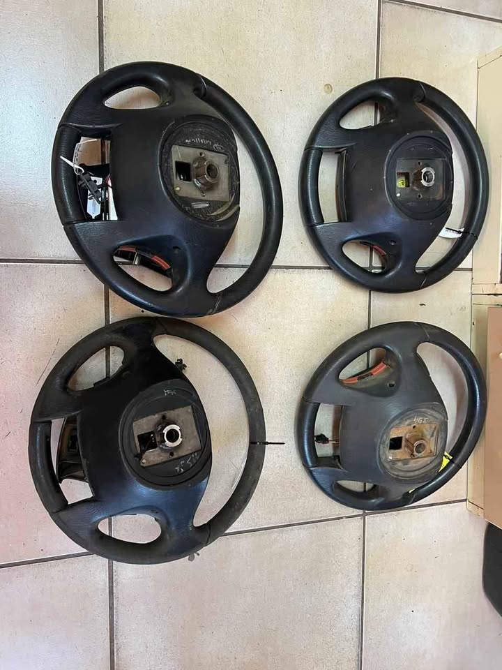 Mahindra Scorpio steering wheels with airbag available Call Or whatsapp  Jimmy - Private Seller