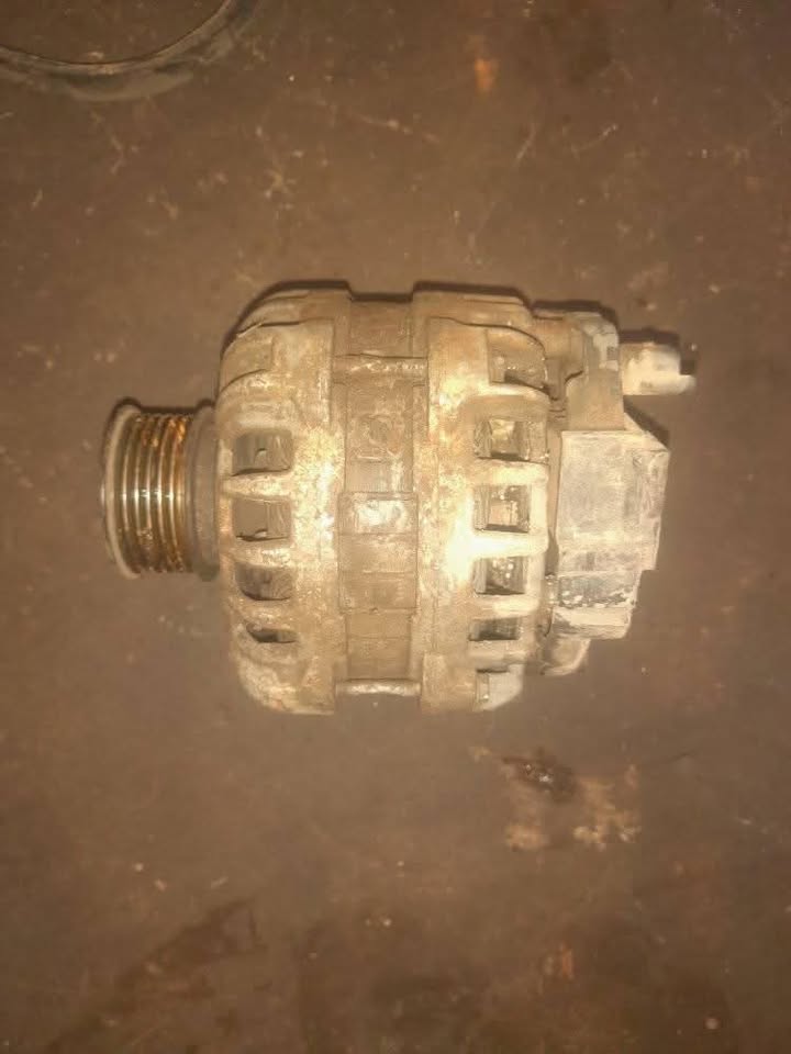 NISSAN NP200 ALTERNATOR - Private Seller