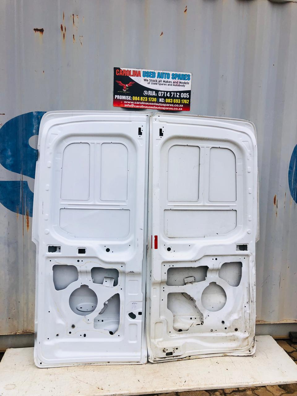 Ford Transit Connect Mk2 left and right side tailgate doors - Private Seller Ford Transit Connect Mk2 left and right side tailgate doors - Private Seller