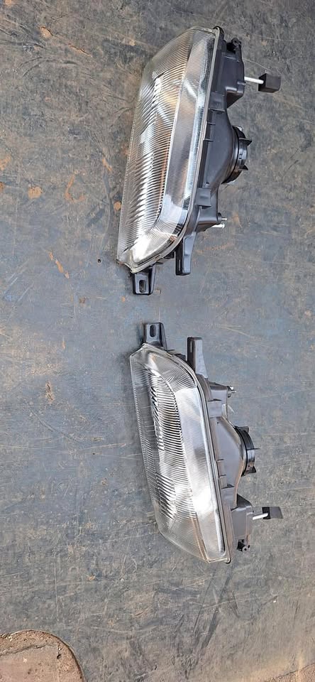 Nissan sentra headlights available - Private Seller Nissan sentra headlights available - Private Seller