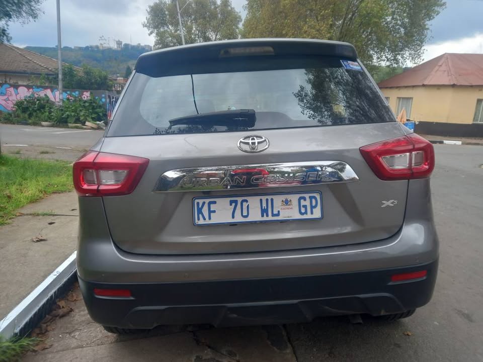 2021 Toyota Urban Cruser Grey.1.5 petrol,  Spere key, Service book, Leather seat