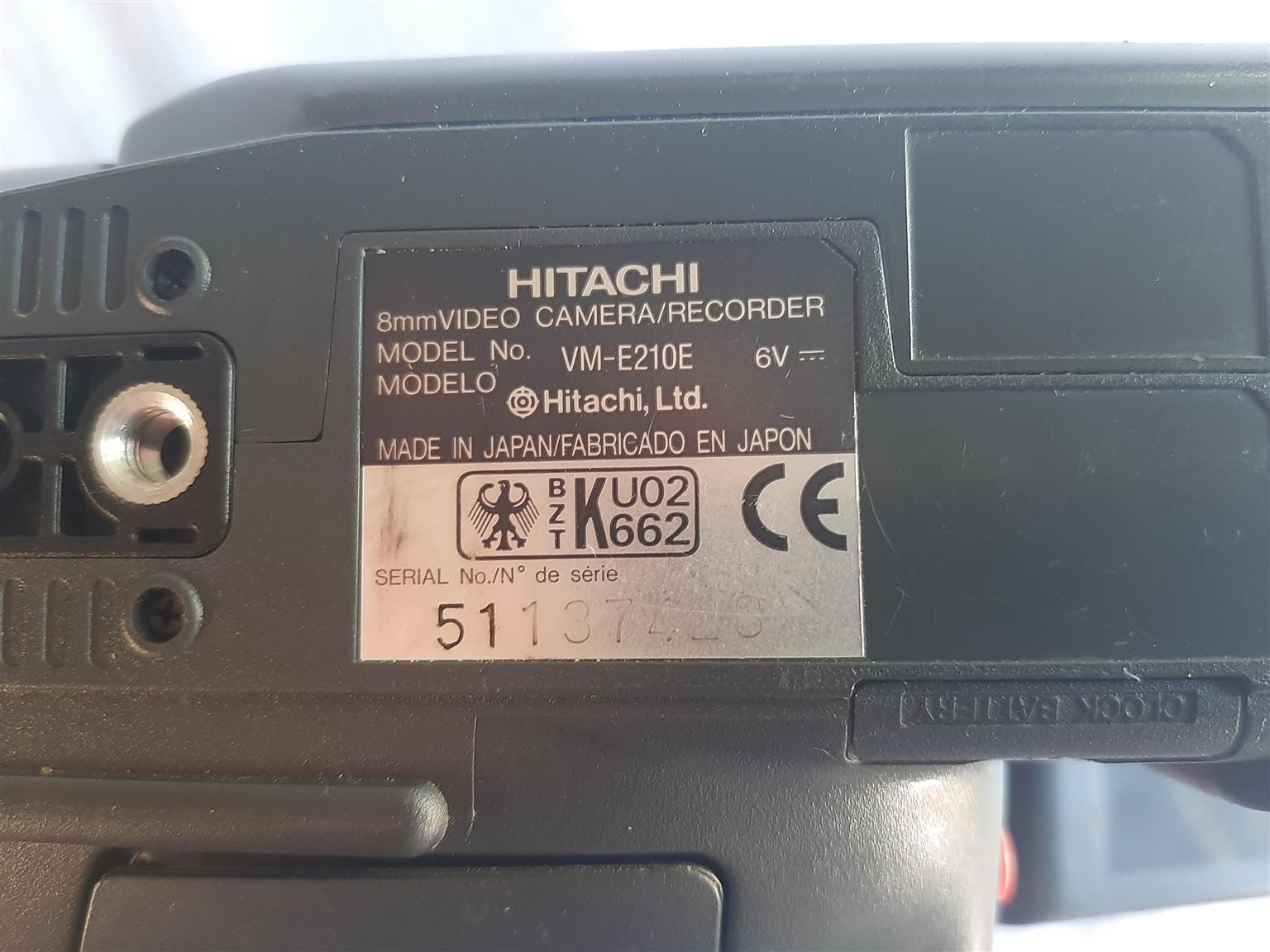 Hitachi 8 mm digital video camera / recorder. CCD Image sensor, video auto focus Hitachi 8 mm digital video camera / recorder. CCD Image sensor, video auto focus