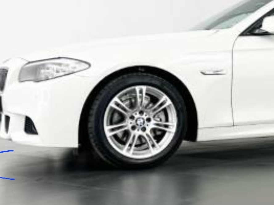 BMW 5 SERIES FULL SET OF MAG RIMS WITH TYRES - Private Seller