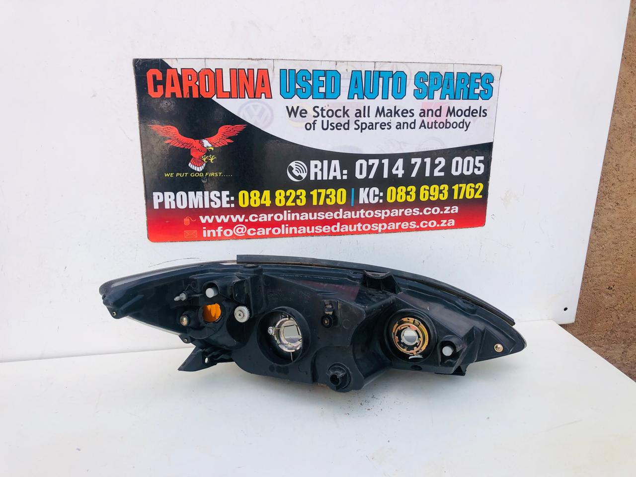 Toyota Camry XV30 left side headlight (2003-2006) - Private Seller Toyota Camry XV30 left side headlight (2003-2006) - Private Seller