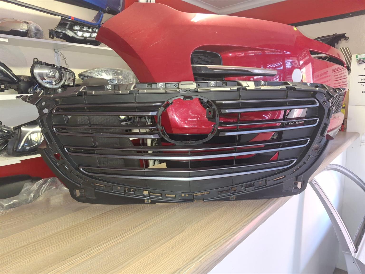 2020 MAZDA CX-3 MAIN GRILL AVAILABLE FOR SALE - Private Seller 2020 MAZDA CX-3 MAIN GRILL AVAILABLE FOR SALE - Private Seller