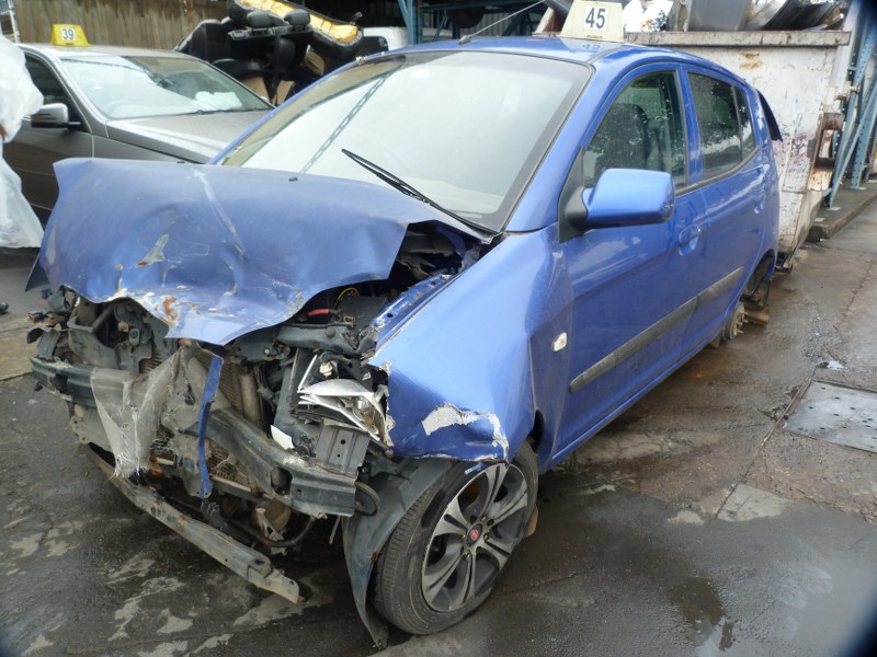 Kia Picanto 1.0 LX Manual Navy - 2005 STRIPPING FOR SPARES - Private Seller Kia Picanto 1.0 LX Manual Navy - 2005 STRIPPING FOR SPARES - Private Seller