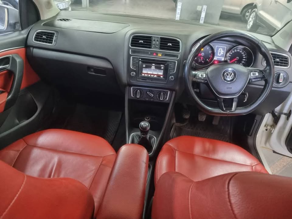 2016 VW Polo TSI 1.2highline Manual 56000km Mechanically Perfect with Sunroof, Leather Seat