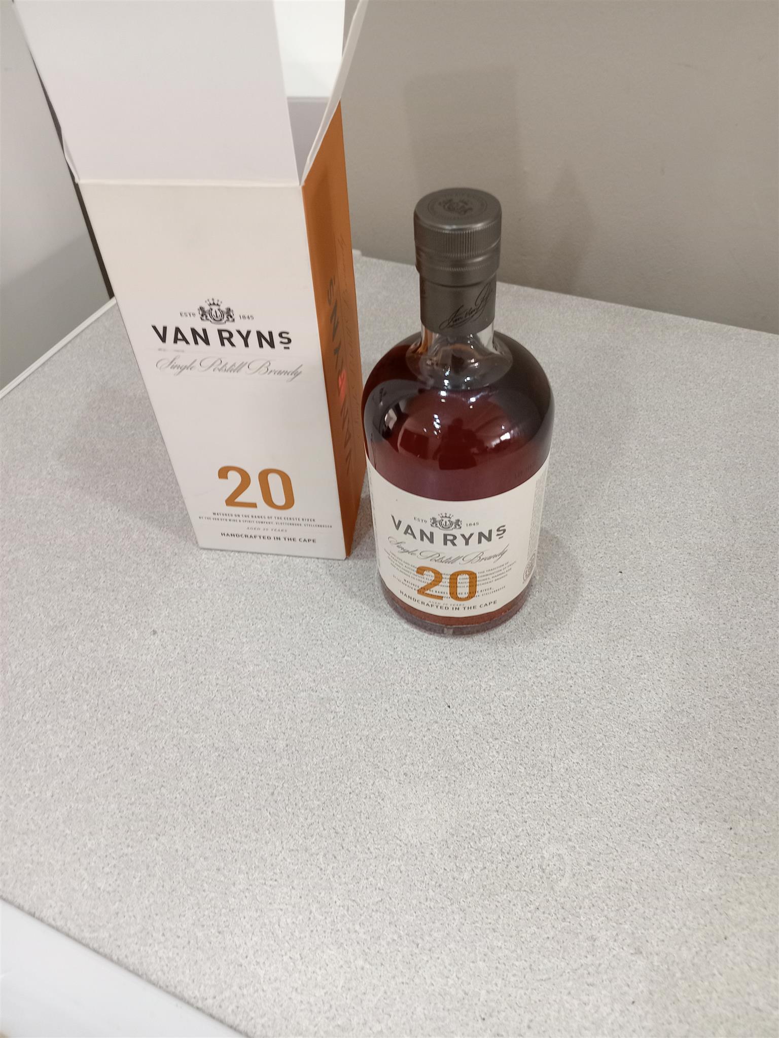 Van ryns 20 Year old brand