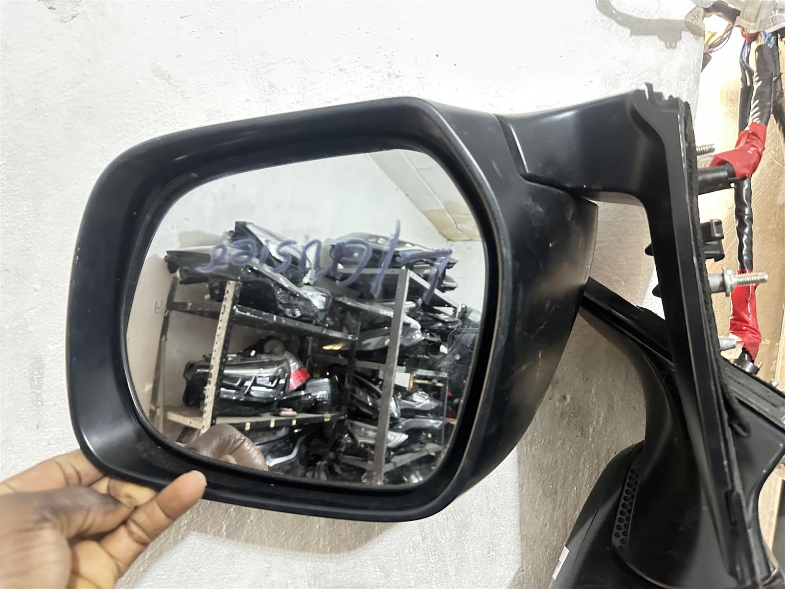 Toyota Landcruiser Lc300 Side View Mirror - Private Seller Toyota Landcruiser Lc300 Side View Mirror - Private Seller