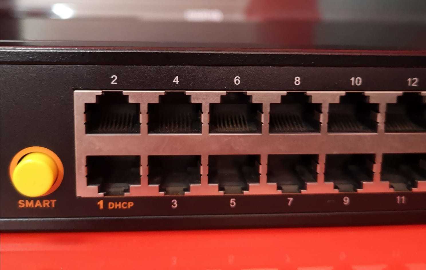 SMC 24 Port Network Switch