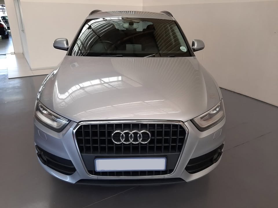 2015 AUDI Q3 2.0 TDi (103KW)