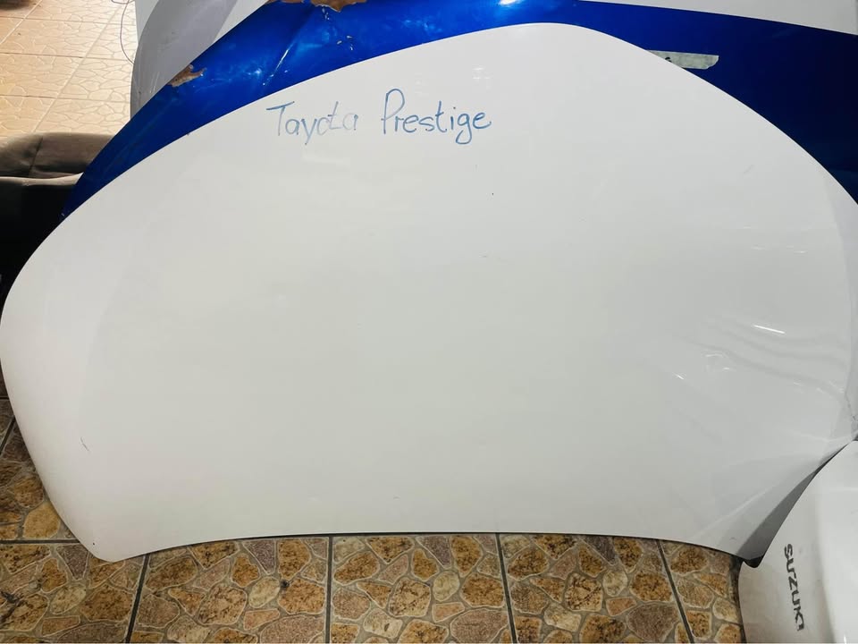 Toyota Prestige bonnet - Private Seller Toyota Prestige bonnet - Private Seller
