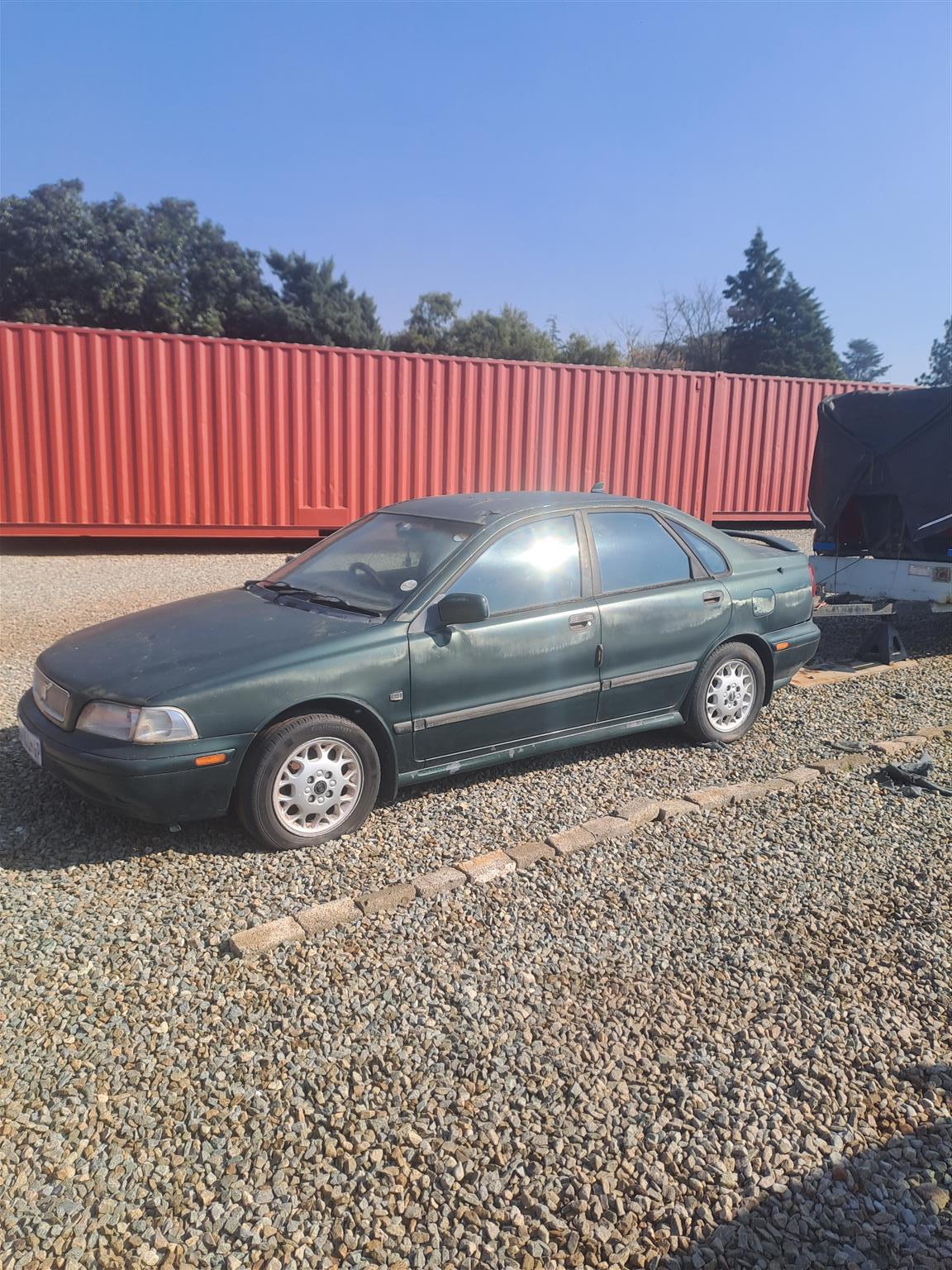 Used 2001 Volvo S40 2.0 auto - Private Seller Used 2001 Volvo S40 2.0 auto - Private Seller