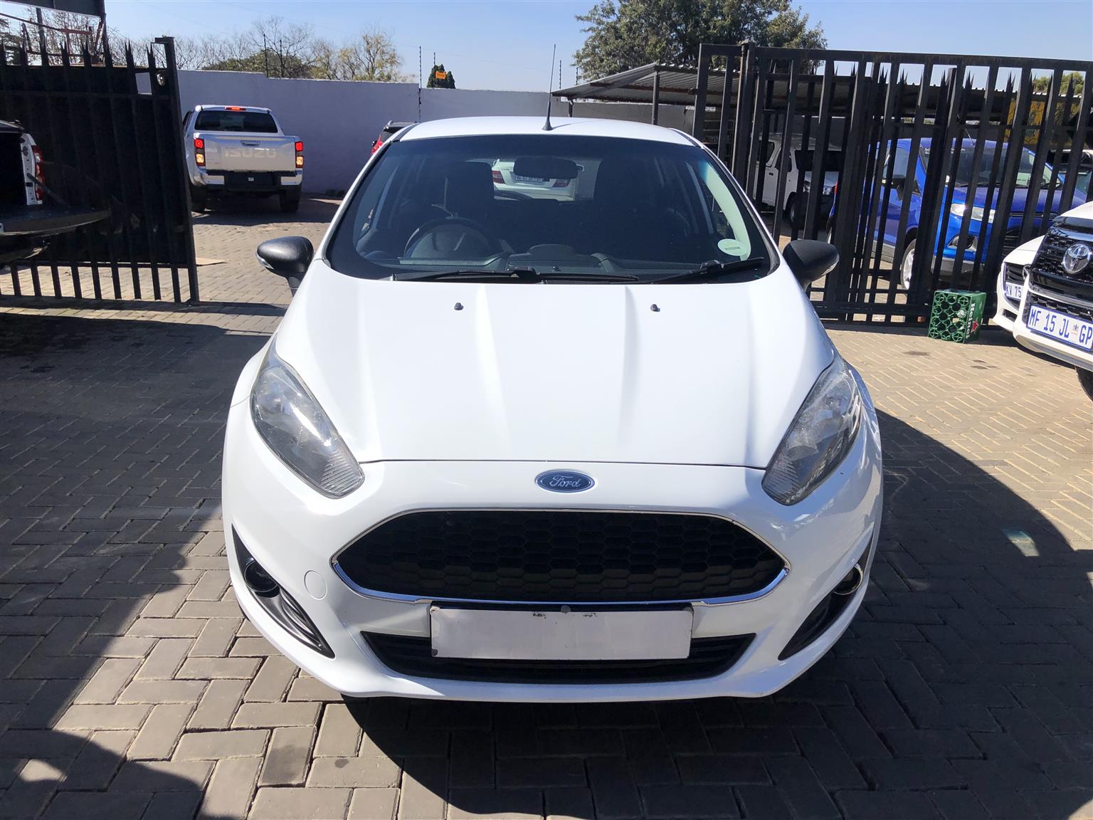 Used 2017 Ford Fiesta 5-door 1.4 Ambiente - Private Seller Used 2017 Ford Fiesta 5-door 1.4 Ambiente - Private Seller