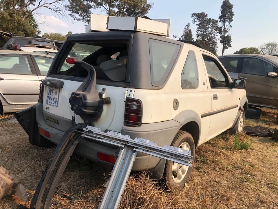 Land Rover FreeLander stripping for parts - Private Seller