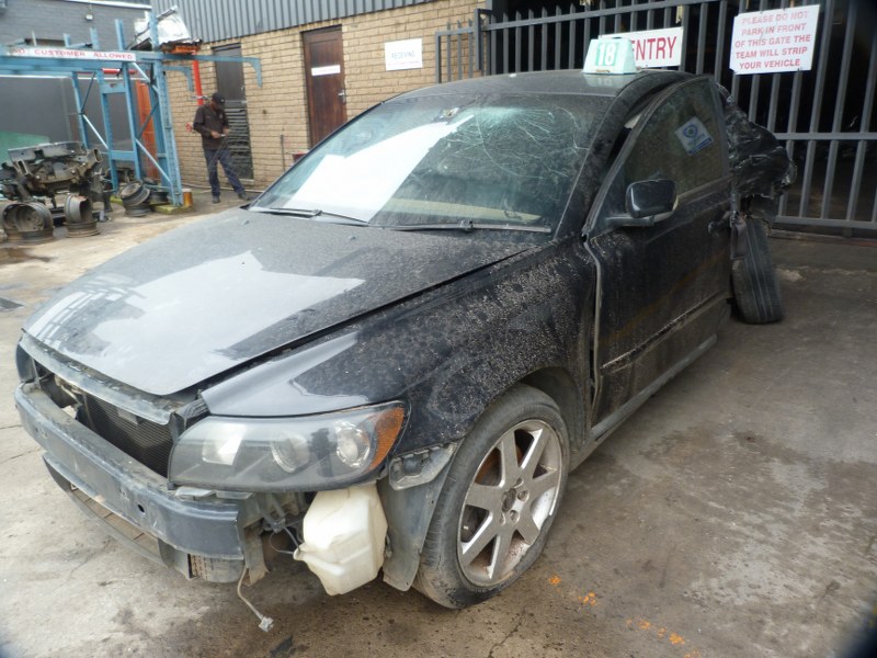Volvo S40 T5 Manual Black - 2005 STRIPPING FOR SPARES - Private Seller Volvo S40 T5 Manual Black - 2005 STRIPPING FOR SPARES - Private Seller