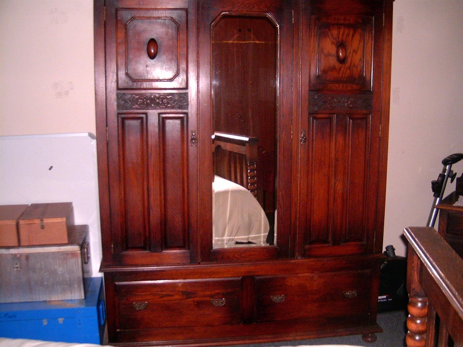 Due to space we have to sell this antique 1906 bedroom set.