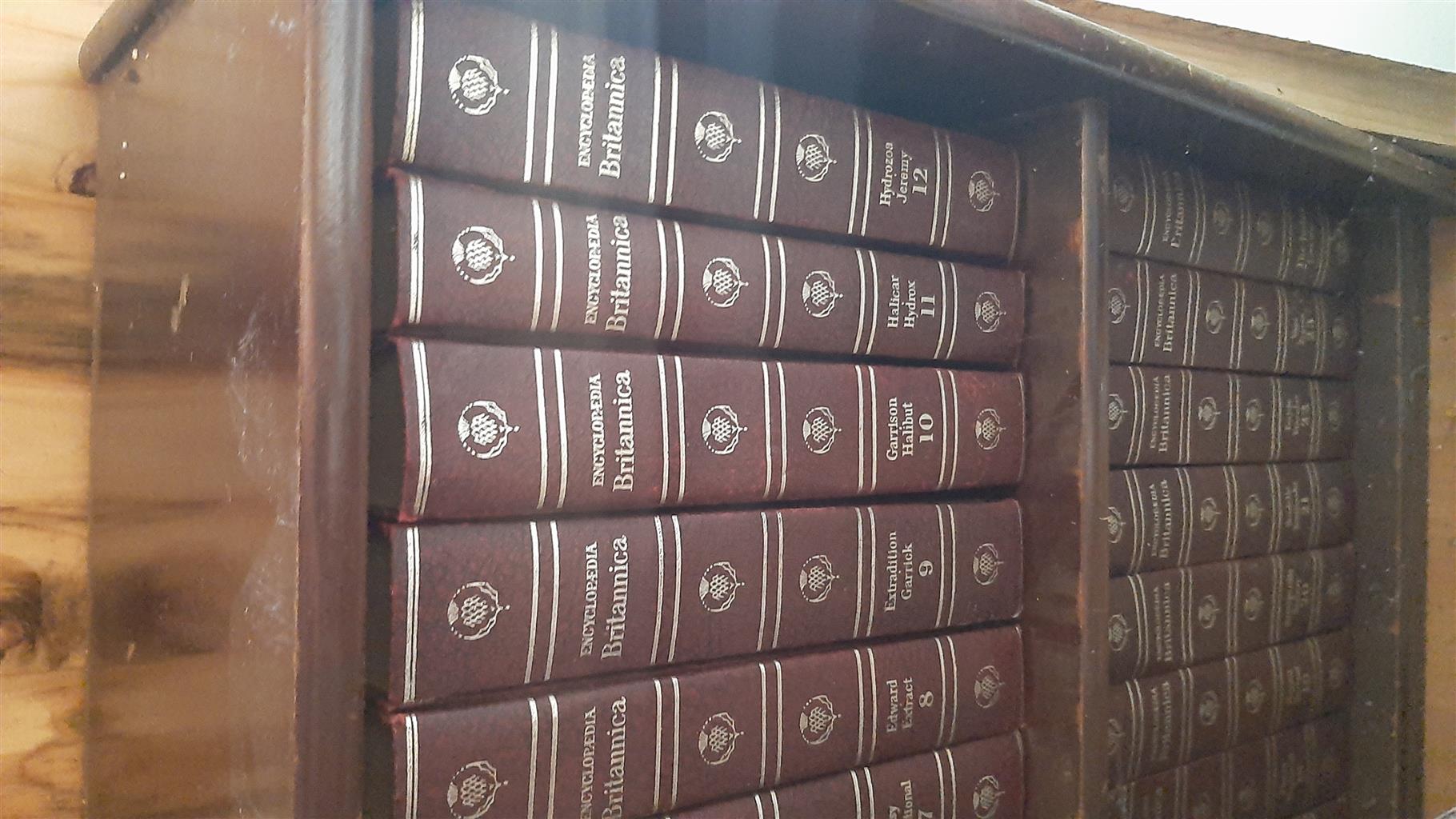 1964 Encyclopedia Btiannica set