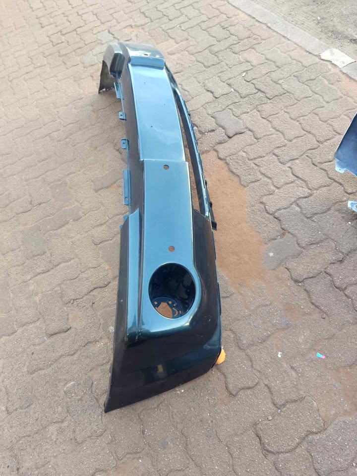 Jeep Grand Cherokee front bumper 2010 - Private Seller Jeep Grand Cherokee front bumper 2010 - Private Seller