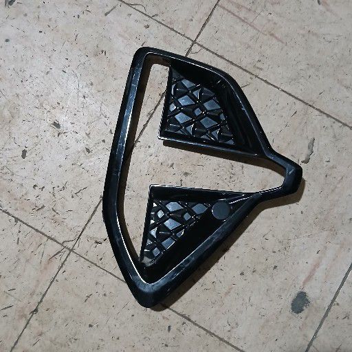 chery tiggo 7 foglight cover - Private Seller chery tiggo 7 foglight cover - Private Seller