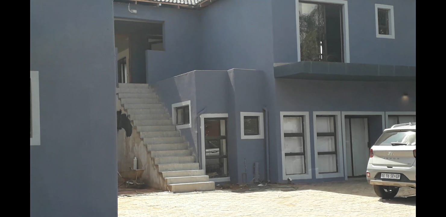 Apartment in Silverton, Pretoria East Junk Mail