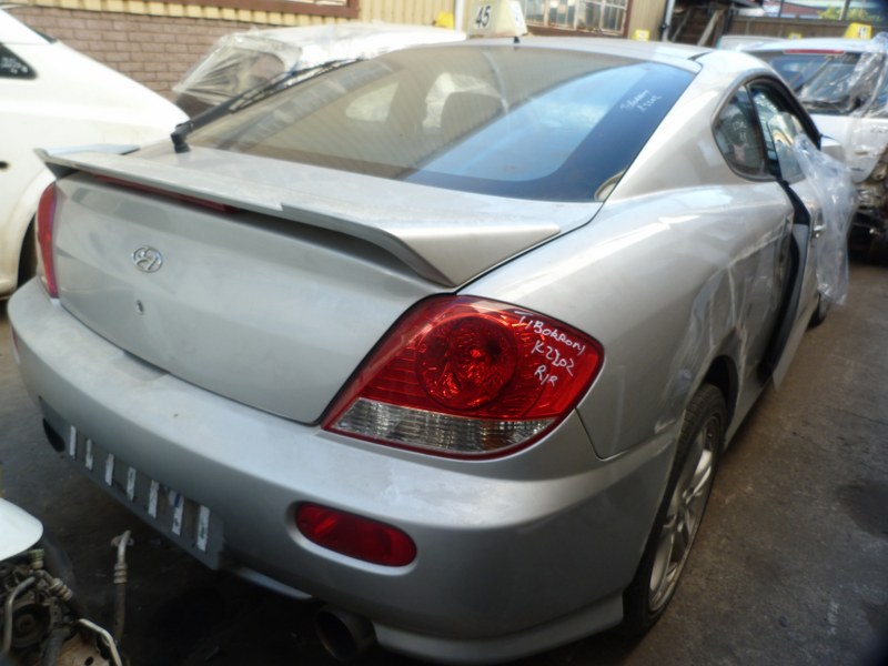 Hyundai Tiburon 2.0 Manual Silver - 2007 STRIPPING FOR SPARES - Private Seller Hyundai Tiburon 2.0 Manual Silver - 2007 STRIPPING FOR SPARES - Private Seller