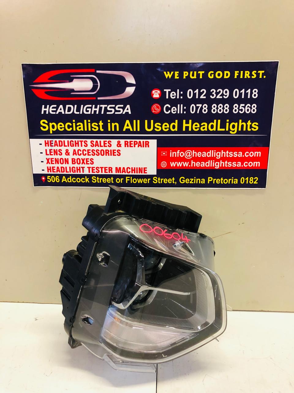 Hyundai Santa Fe right side Full LED headlight - Private Seller Hyundai Santa Fe right side Full LED headlight - Private Seller