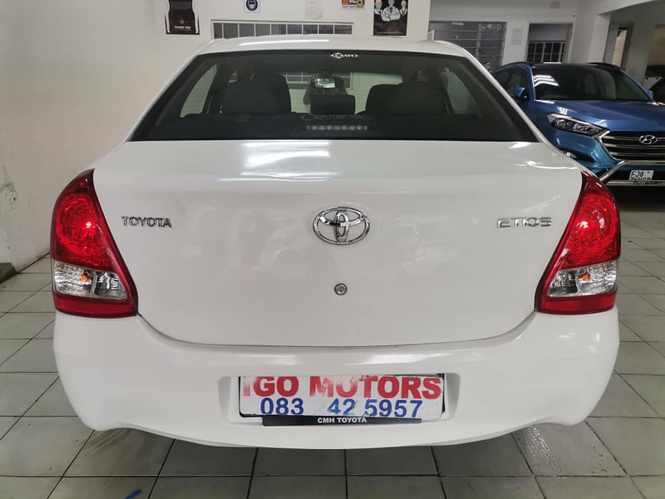 Used Toyota Etios sedan 1.5 Sprint - Private Seller Used Toyota Etios sedan 1.5 Sprint - Private Seller