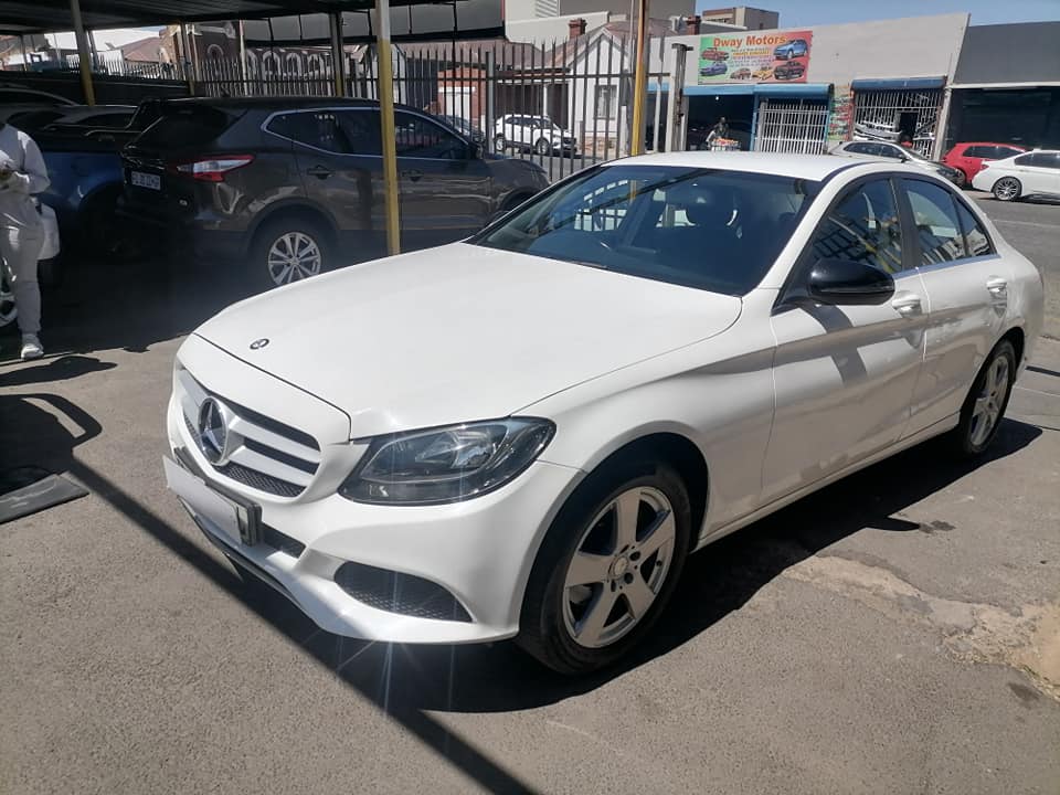 2017 Mercedes Benz C200 AMG Automatic and leather seat