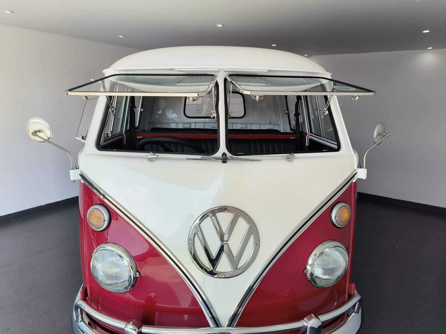 1973 Classic Volkswagen Double Cab split window | Junk Mail