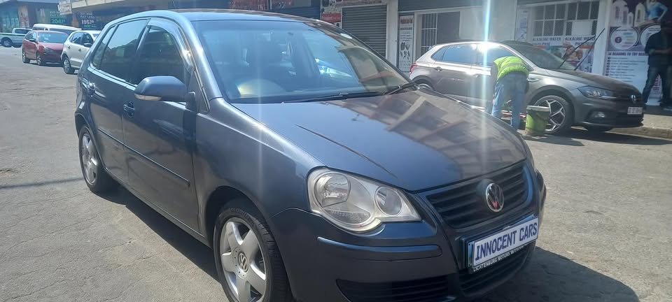USED 2011 VW POLO BUGJWA 1.6, AUTOMATIC, GREY COLOUR , 83000KM, ACCIDENT FREE