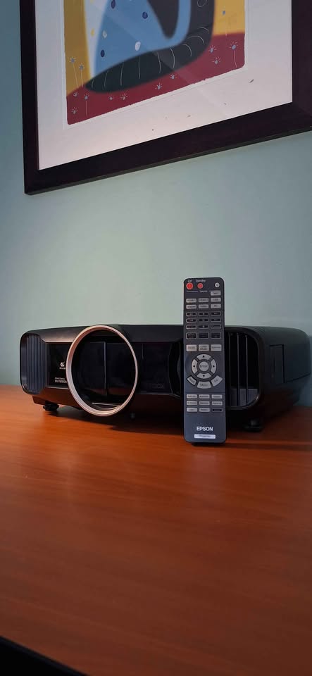 Epson projector EH-TW9100