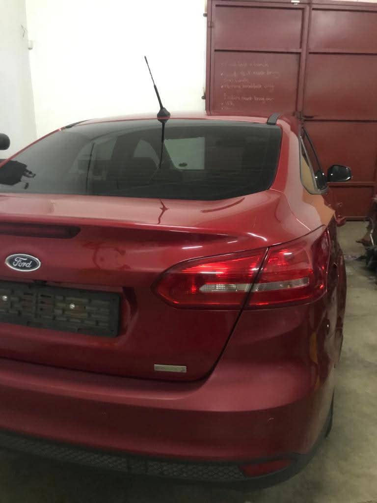 FORD FOCUS ECOBOOST 1.0 L 2019 MODEL - Private Seller FORD FOCUS ECOBOOST 1.0 L 2019 MODEL - Private Seller